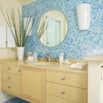 bathroom in blue and brown-beige tile
